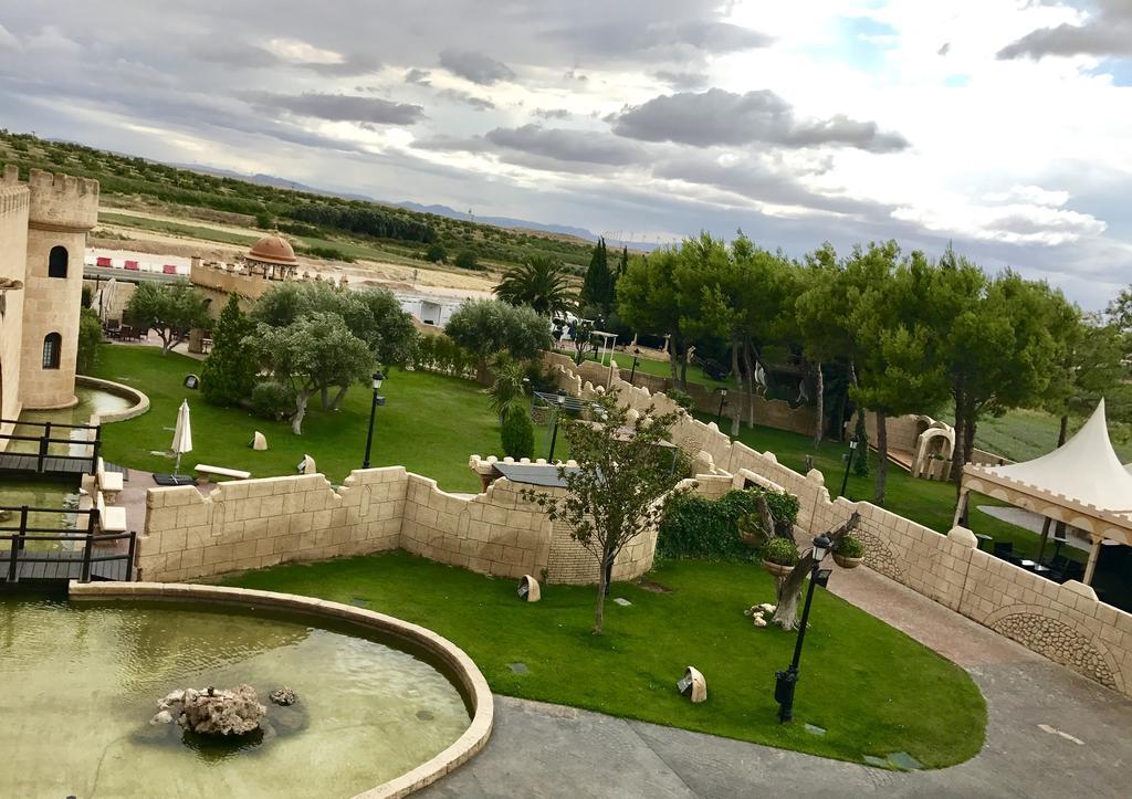 Hotel Castillo Bonavia Pedrola Luaran gambar